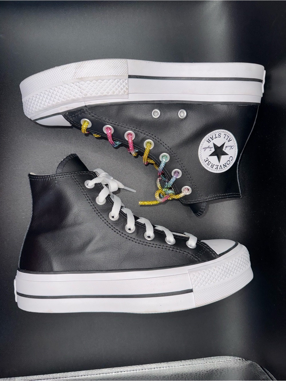 Converse Chuck Taylor Lift Leather High Tops Women’s 7 Rainbow rhinestone laces